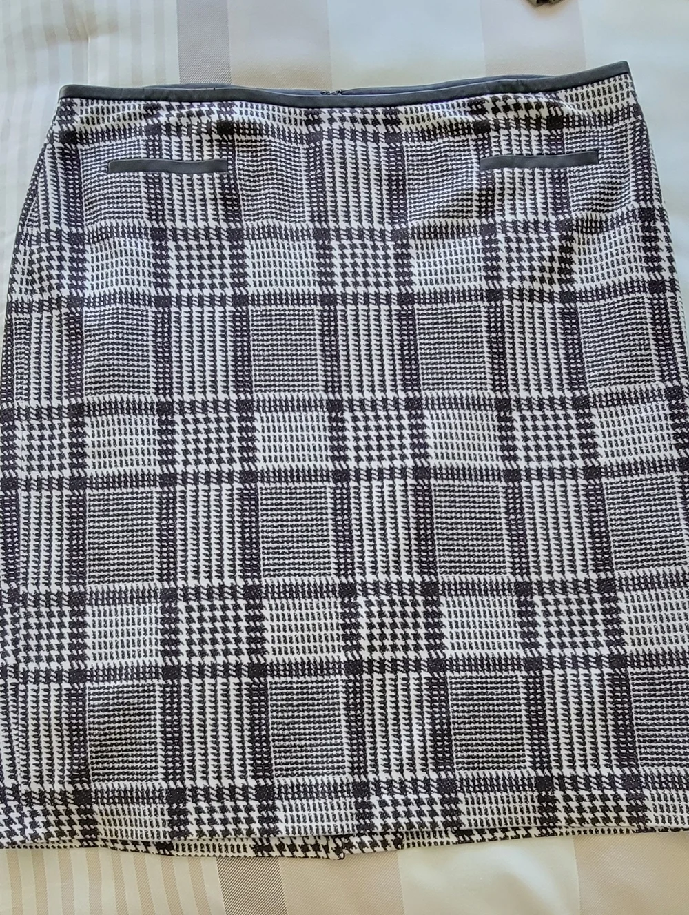 Talbots Black & White Houndstooth Pencil Skirt Sz: 14 - Picture 7 of 9